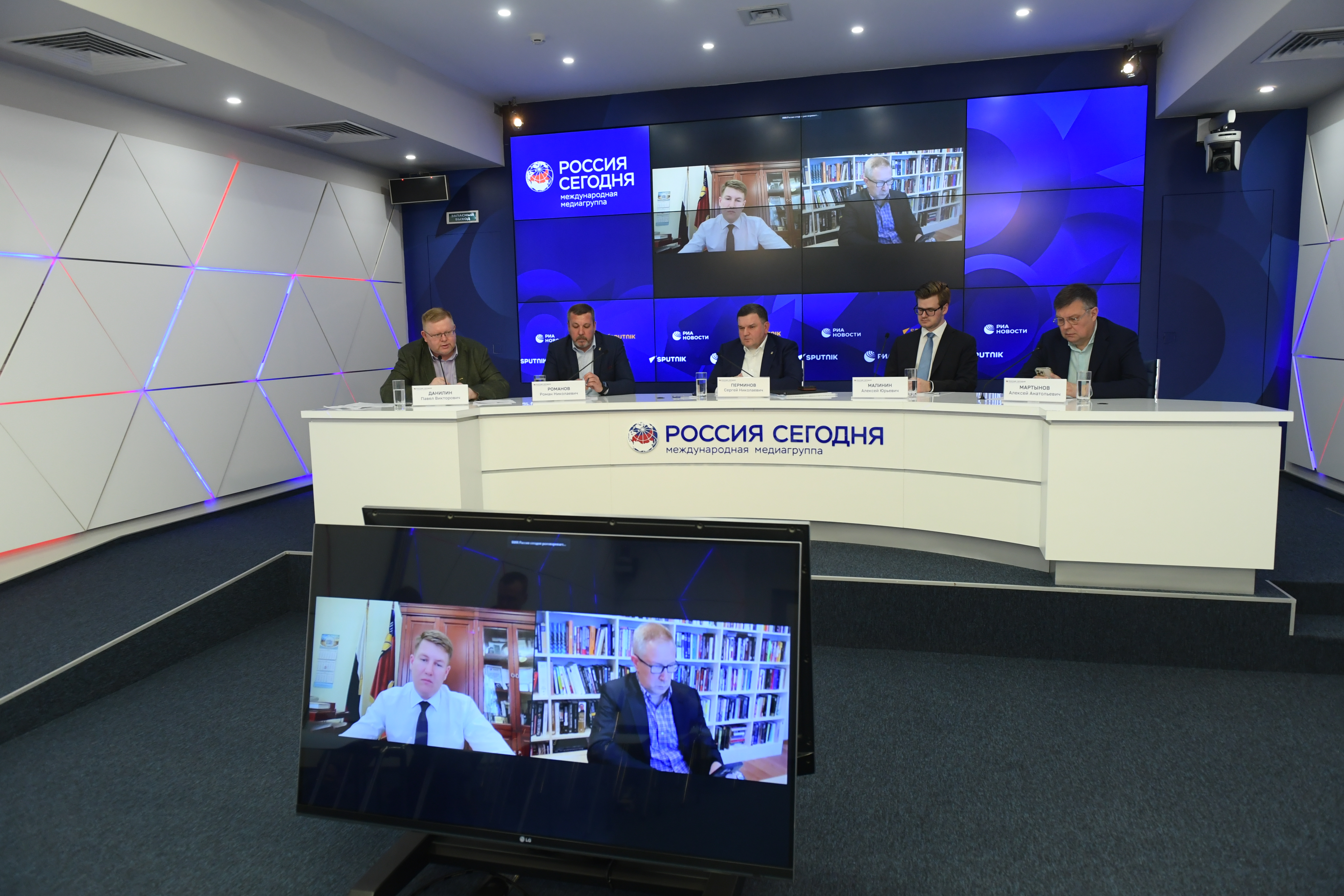 «Единая Россия» задаёт электоральные тренды для всей страны»: эксперты ЭИСИ — о предварительном голосовании партии