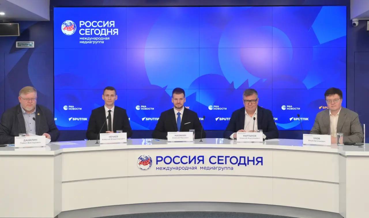 Поражения на фронте, конфликт с Трампом и внутриэлитный раскол Украины – предвестники крушения режима Зеленского